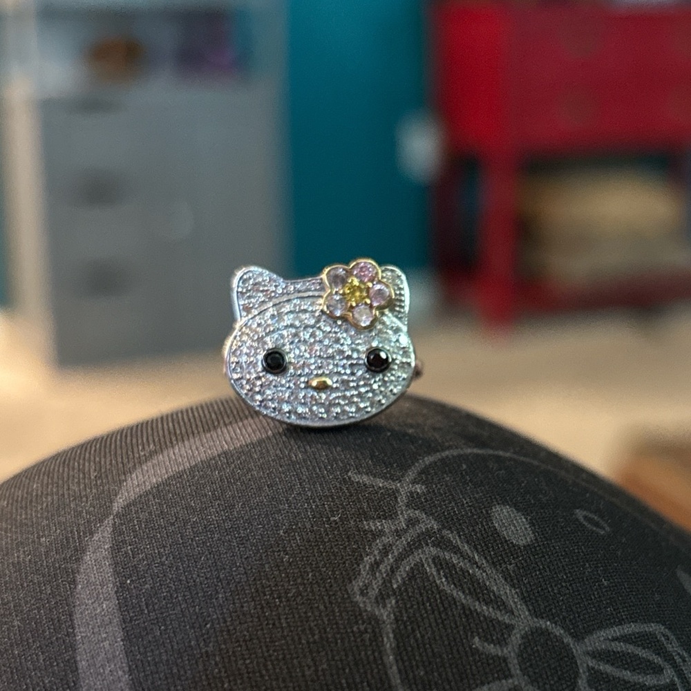Sparkling Silver Cat Face Kids Ring